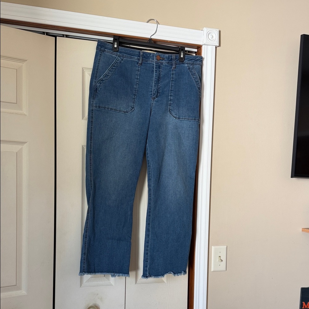 Democracy Mid-Blue Cropped Straight-Leg Jeans